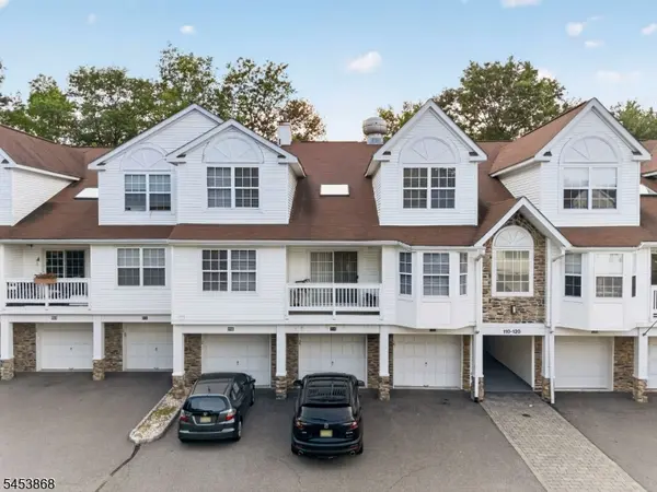 116 Whisper Way East, Roxbury Twp., NJ 07852