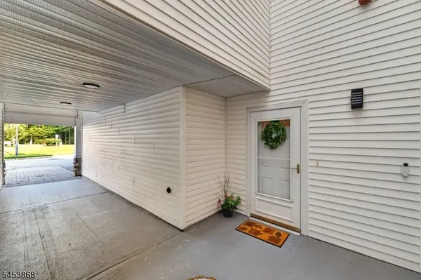 116 Whisper Way East, Roxbury Twp., NJ 07852