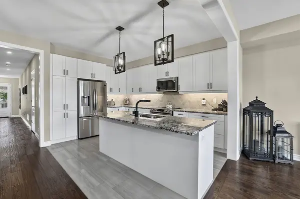 313 Silk Twist DR, East Gwillimbury, ON L9N 0V4