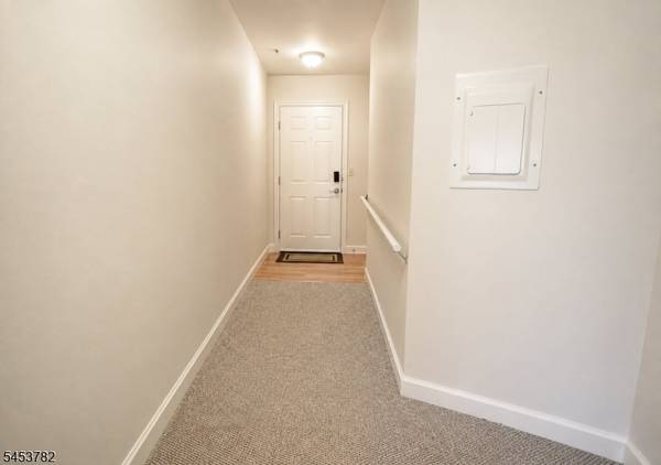37 Park Edge, Berkeley Heights Twp., NJ 07922