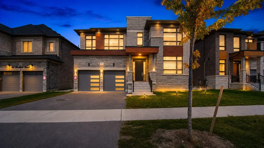 28 Heathcote RD, Vaughan, ON L3L 0E9