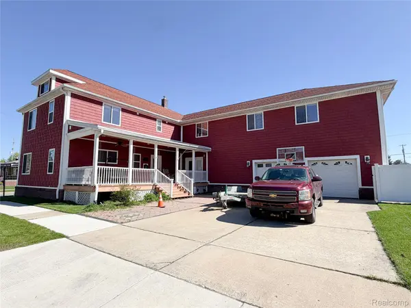 703 Saint John ST, Wyandotte, MI 48192