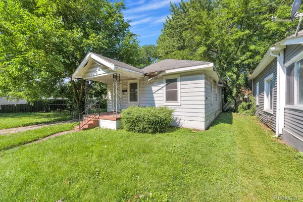 5720 Huron ST, Dearborn Heights, MI 48125