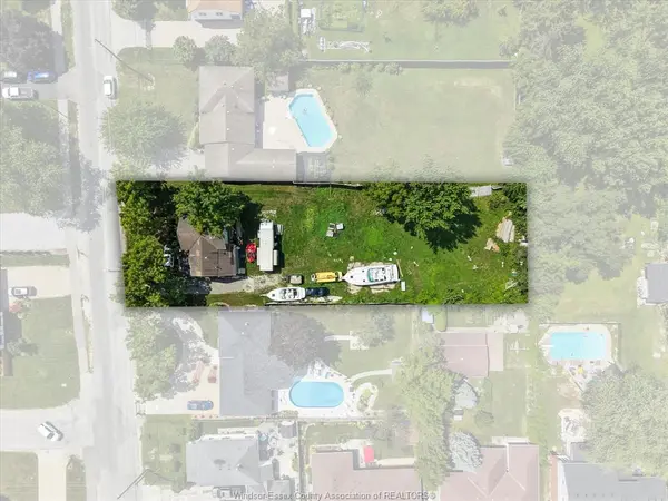 12122 INTERSECTION Road, Tecumseh, ON N8N 1R3