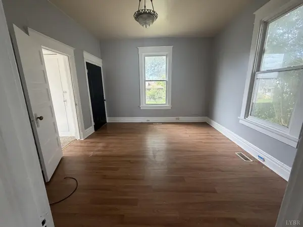 170 Charlotte Ave, Chesterfield, VA 23834