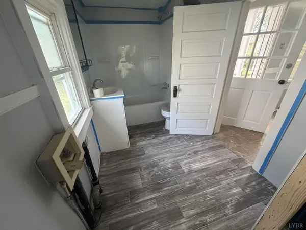 170 Charlotte Ave, Chesterfield, VA 23834