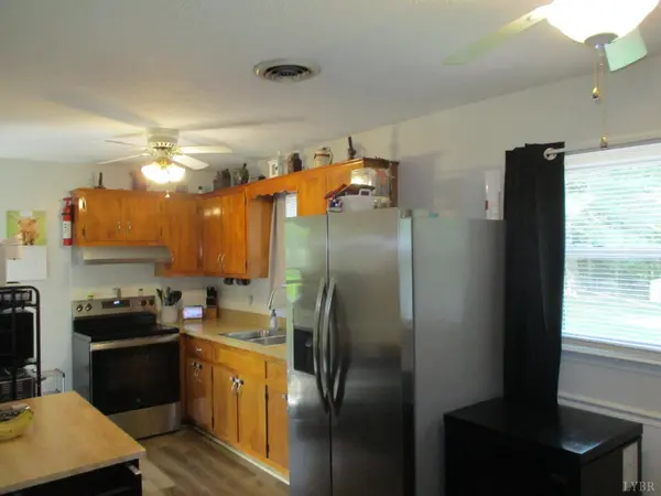 862 Izaak Walton, Amherst, VA 24521