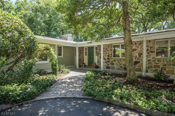 6 Post House Rd,  Harding Twp.,  NJ 07960