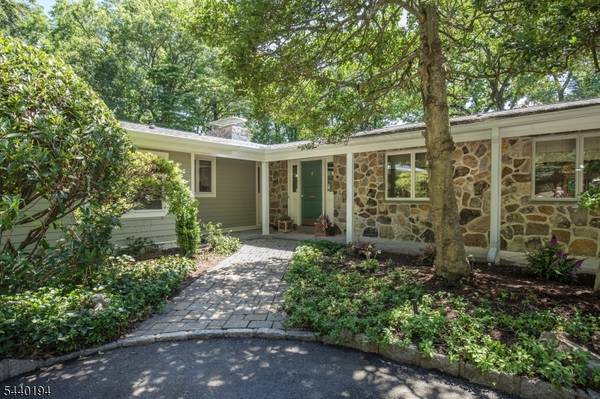 6 Post House Rd,  Harding Twp.,  NJ 07960