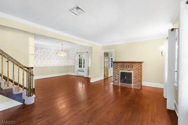 125 Hawthorne Ave, Glen Ridge Boro Twp., NJ 07028
