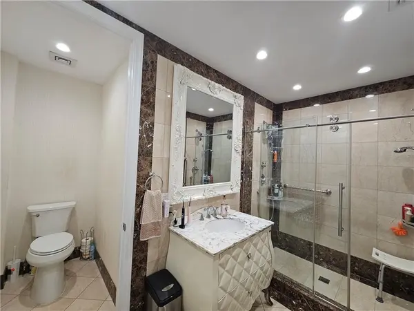 1976 Ocean AVE #5, Brooklyn, NY 11230