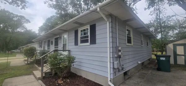 2144 Plainfield AVE, Norton Shores City, MI 49441