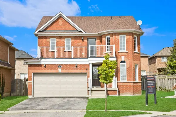 47 Ball CRES, Whitby, ON L1P 1W5