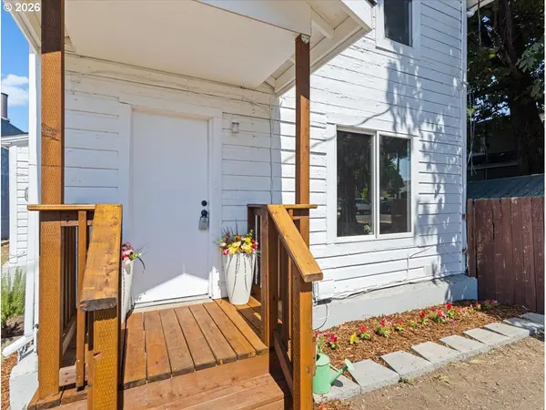 1108 W 14TH ST, Vancouver, WA 98660