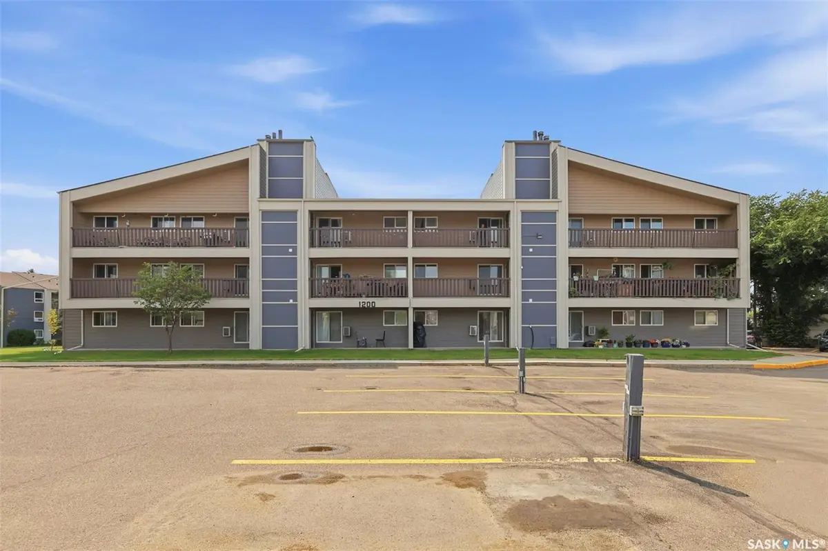 425 115th STREET E #1233, Saskatoon, SK S7N 2E5