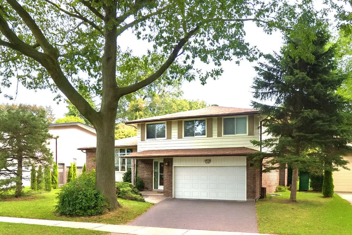 1035 Oshawa BLVD N, Oshawa, ON L1G 5V7