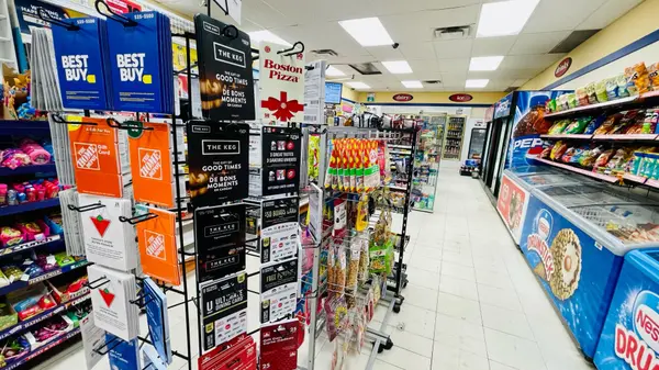 33 The Links RD, Toronto C12, ON M2P 1T7