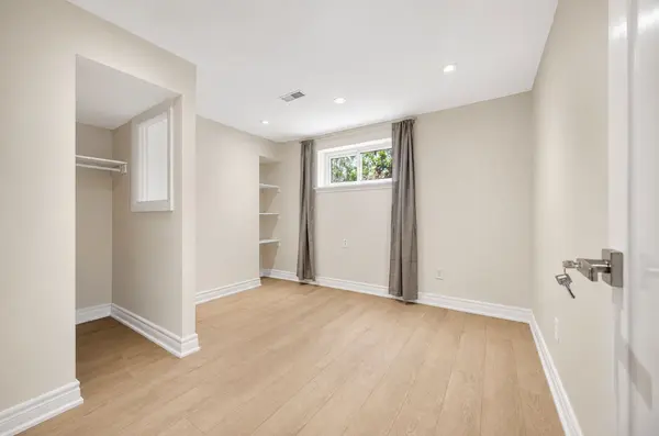 6 Willowgate DR #Bsmt, Markham, ON L3P 1G2