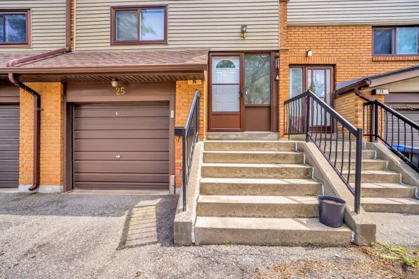 25 Carleton PL, Brampton, ON L6T 3Z4