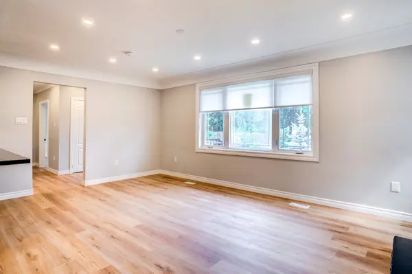 454 Mayzel RD #MAIN, Burlington, ON L7R 3C3