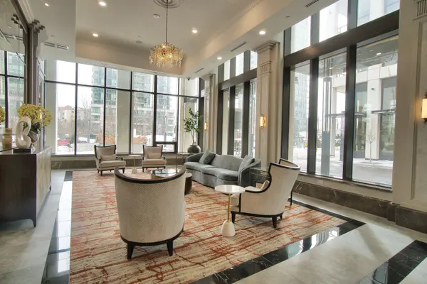 30 Elm DR #1607, Mississauga, ON L5B 0N6