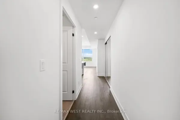 2489 Taunton RD #716, Oakville, ON L6H 3R9