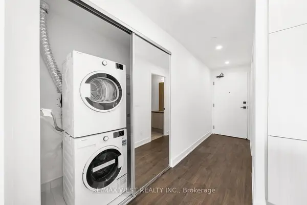 2489 Taunton RD #716, Oakville, ON L6H 3R9
