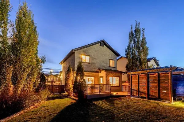 97 Tanner Close SE, Airdrie, AB T4A 2L4