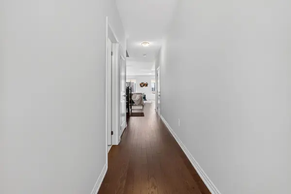 1444 Savoline BLVD, Milton, ON L9E 2E9