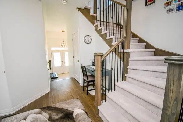 9 Copperhill HTS, Barrie, ON L9S 0K6