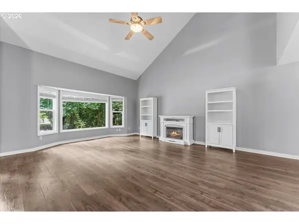 11876 SW MORNING HILL DR, Tigard, OR 97223