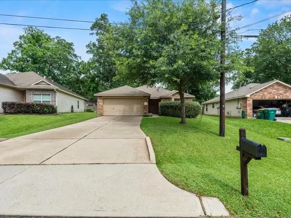 8 Shady Oak Lane, Conroe, TX 77304