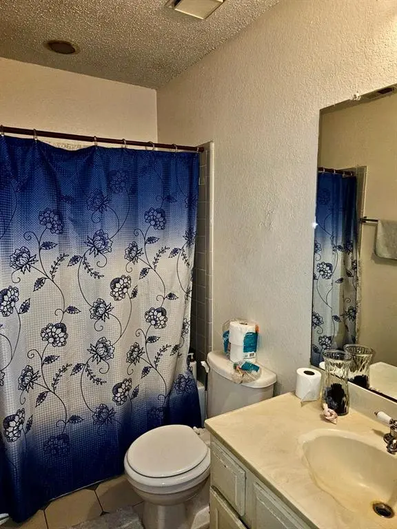 10203 Oak Branch Lane, Dallas, TX 75227