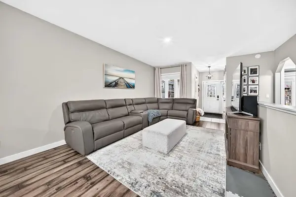146 Morris CT, Blackfalds, AB T4M 0B2