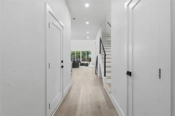 3905 Blue Ridge Boulevard, Dallas, TX 75233