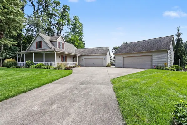 56695 Chippewa DR, Lockport Twp, MI 49093