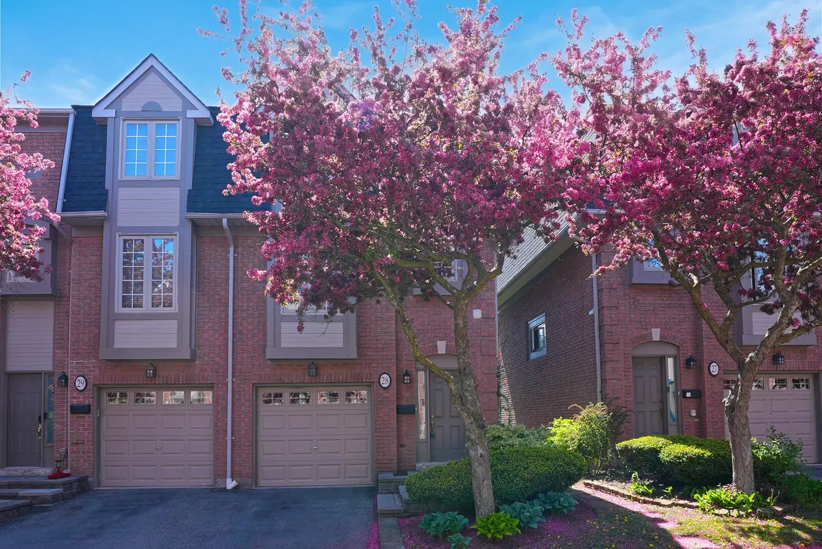 3140 Fifth Line W #28, Mississauga, ON L5L 1A2