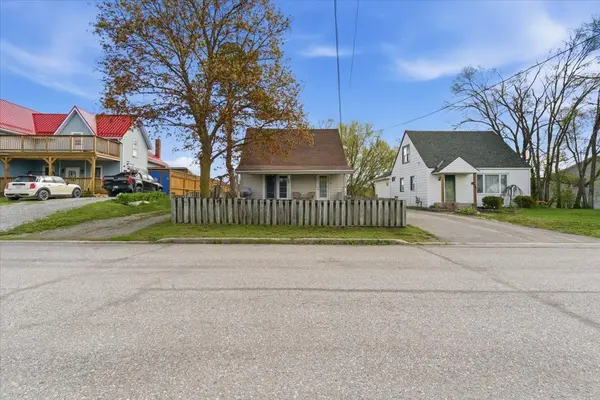 61 Delaney ST, Quinte West, ON K8V 4L7