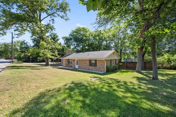 1702 Lazy U Drive, Canton, TX 75103
