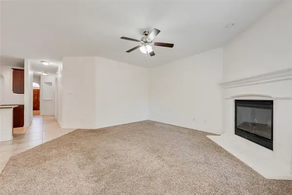 11321 Gold Canyon Drive, Fort Worth, TX 76052