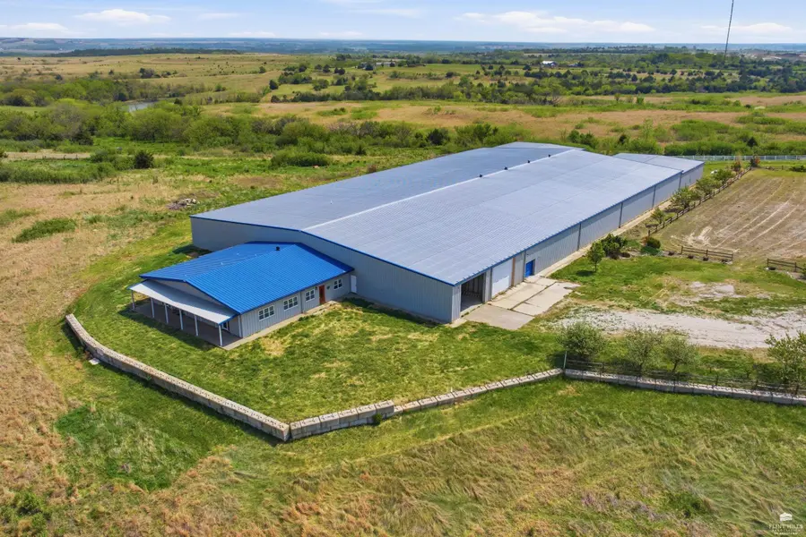 10465 Elizas RD, St. George, KS 66535