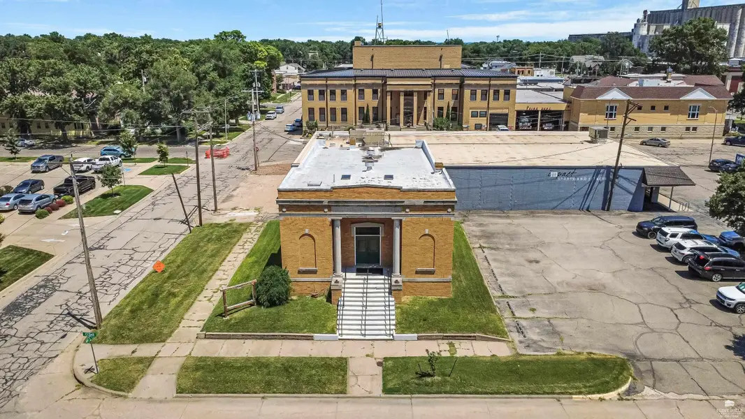 421 N Cedar ST, Abilene, KS 67410