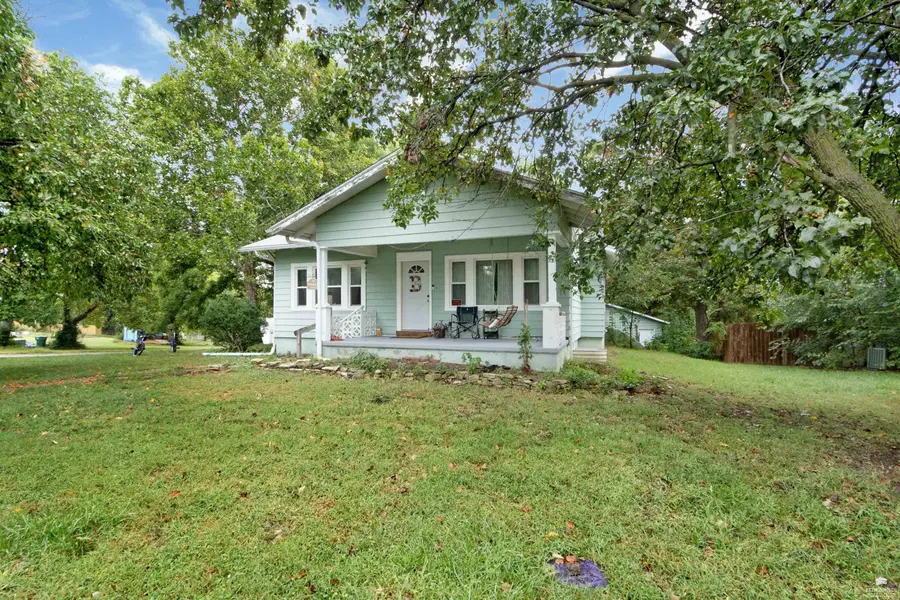710 Hickory ST, Wakefield, KS 67487