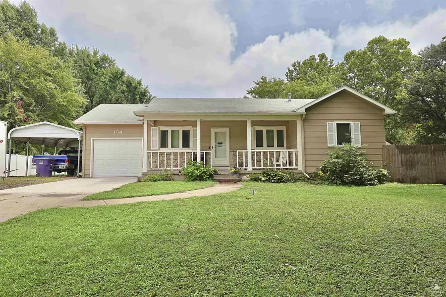 104 Feess CIR, Wamego, KS 66547