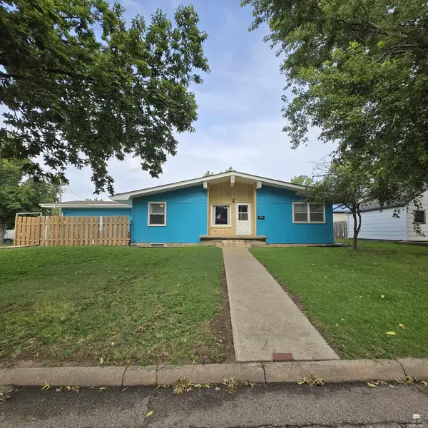 1212 N Campbell ST, Abilene, KS 67410