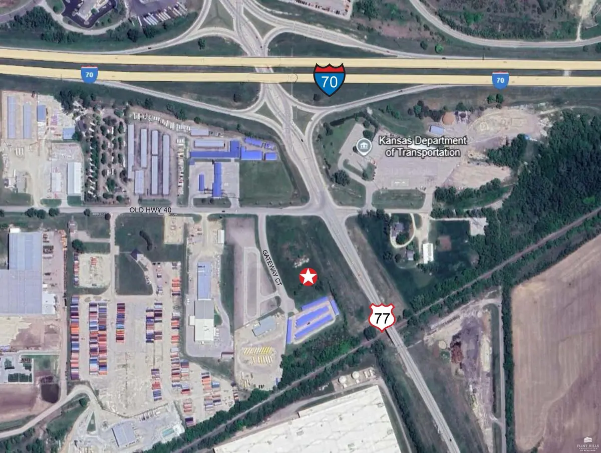 2711 Gateway CT, Junction City, KS 66441