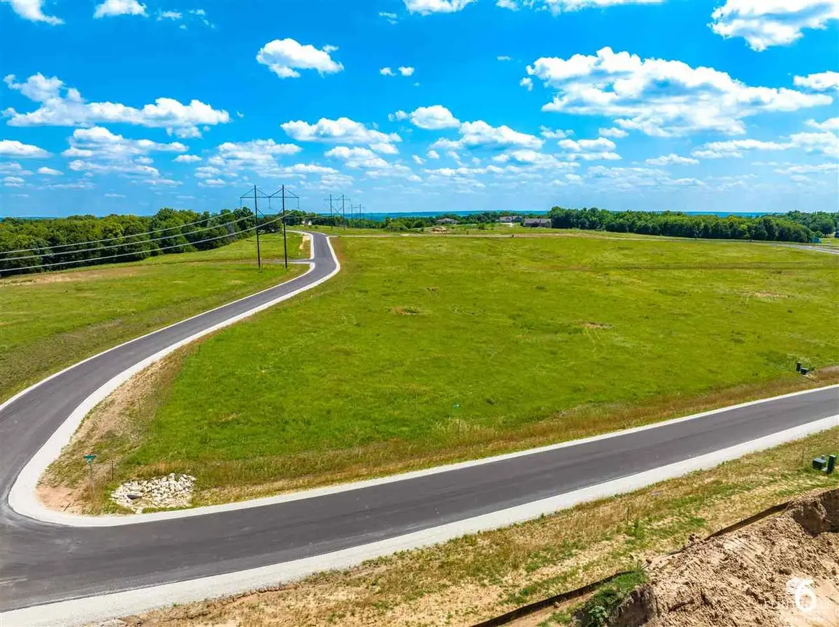 14391 Prairie Trail, Wamego, KS 66547