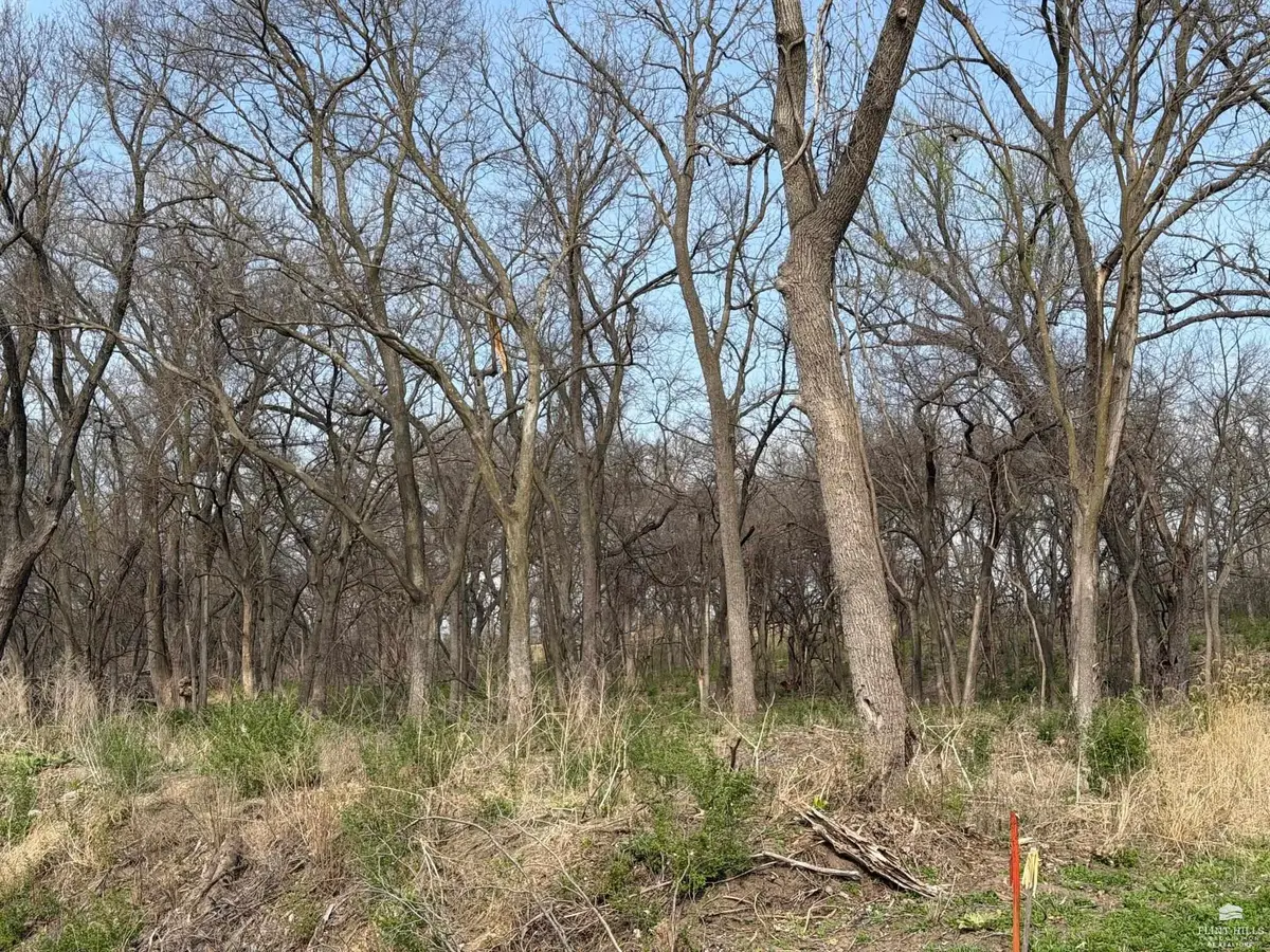 0000 Military Trail, Manhattan, KS 66502