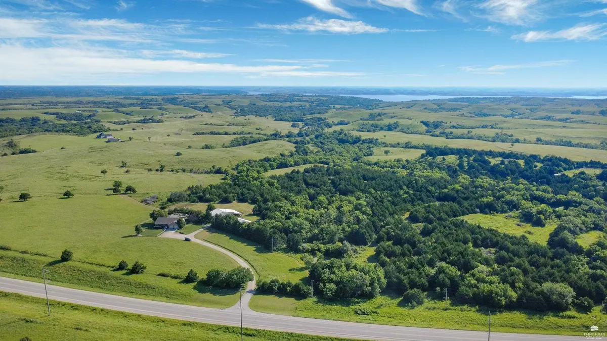 6450 Tuttle Creek BLVD, Manhattan, KS 66503