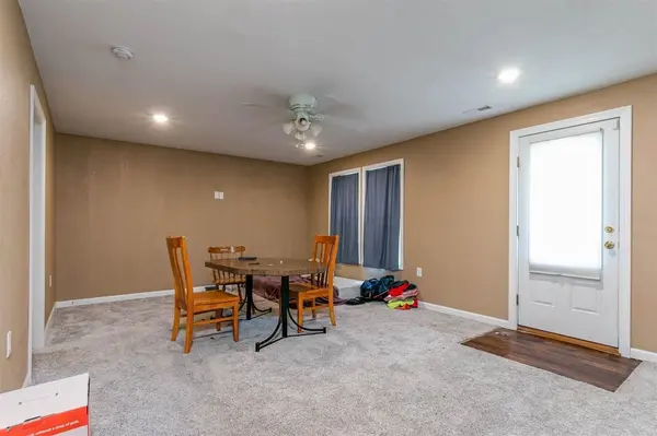 408 S 6th ST, Manhattan, KS 66502
